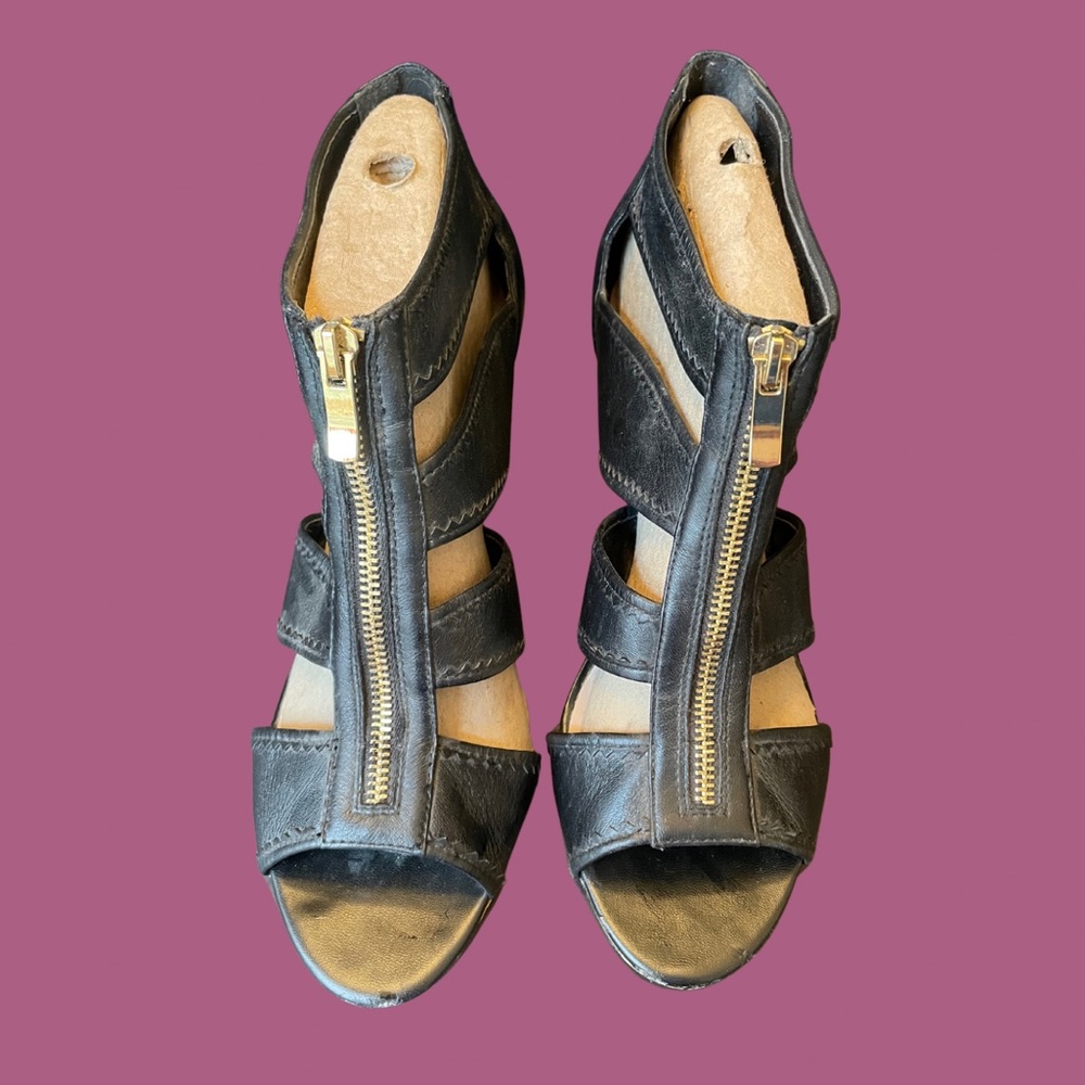 Vince Camuto size 10 black zip up heeled sandals